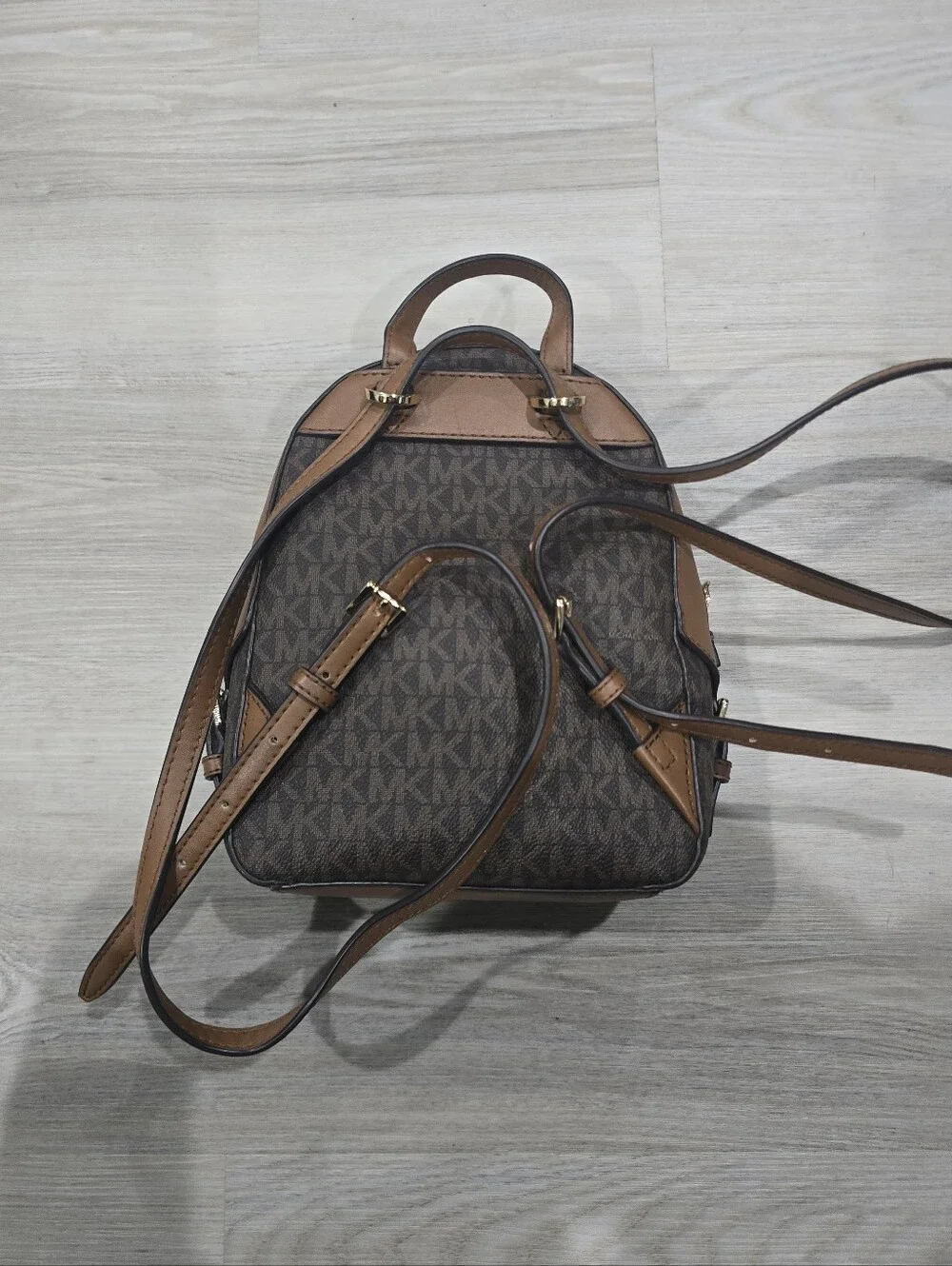Michael Kors MK Jaycee XS Extra Small Convertible Backpack Bag Brown Luggage